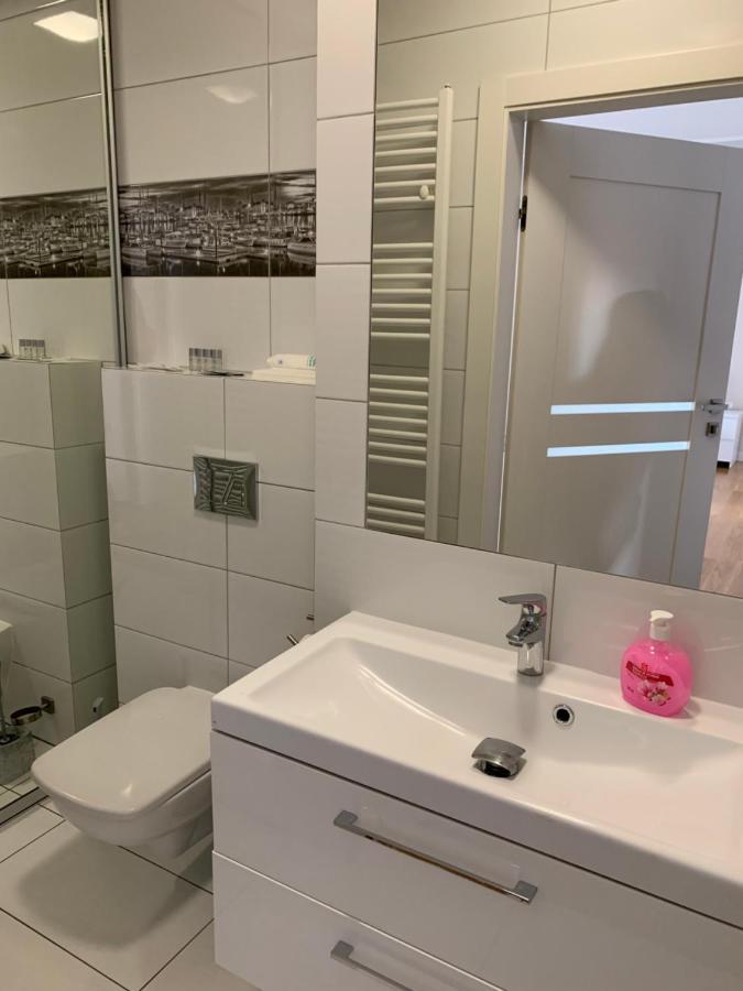 Apartamenty Centrum Nad Motlawa Z Widokiem Na Patio Z Balkonem Гданьск Экстерьер фото